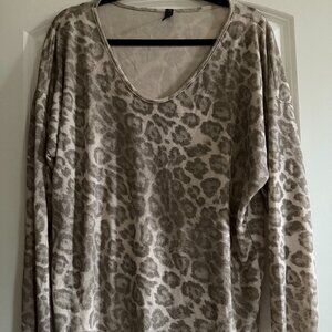 Animal Print Scoop Neck Pullover